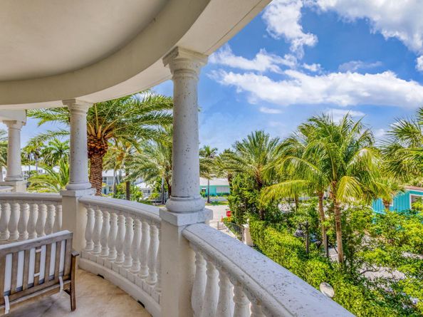 155 S Ocean Avenue 305, Palm Beach Shores FL 33404