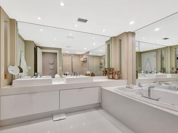 155 S Ocean Avenue 305, Palm Beach Shores FL 33404