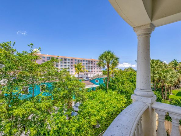 155 S Ocean Avenue 305, Palm Beach Shores FL 33404