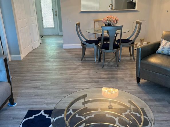 9070 Lime Bay Blvd 209, Tamarac FL 33321