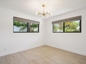 1789 NE 35th St, Oakland Park FL 33334