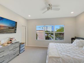 1105 Banyan Dr, Hollywood FL 33021
