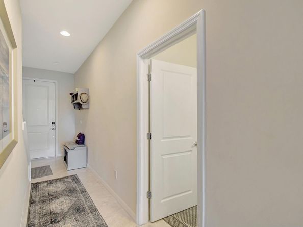 1105 Banyan Dr, Hollywood FL 33021
