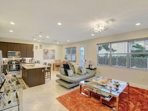 1105 Banyan Dr, Hollywood FL 33021