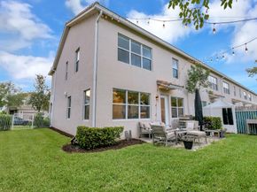 1105 Banyan Dr, Hollywood FL 33021