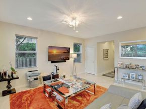 1105 Banyan Dr, Hollywood FL 33021