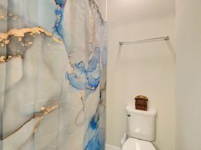 1105 Banyan Dr, Hollywood FL 33021