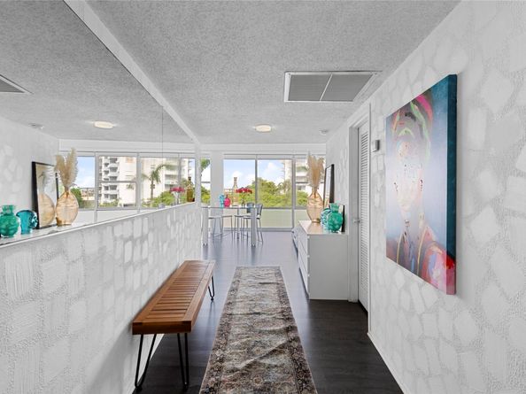 900 Bay Dr 313, Miami Beach FL 33141