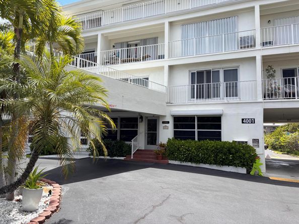 4001 S Ocean Boulevard S 204, South Palm Beach FL 33480
