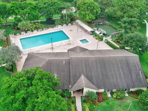 8157 Springtree Road, Boca Raton FL 33496