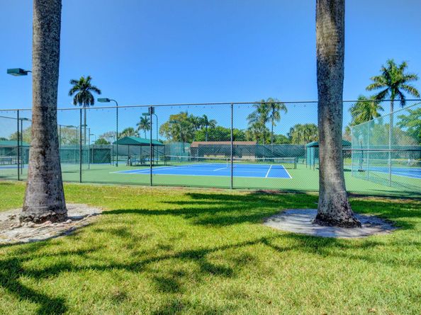8157 Springtree Road, Boca Raton FL 33496