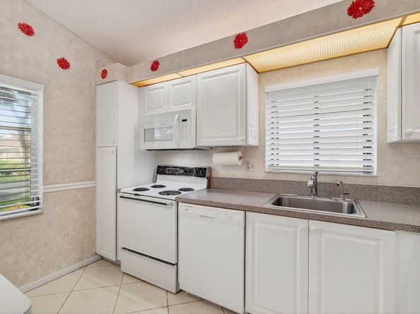 8157 Springtree Road, Boca Raton FL 33496