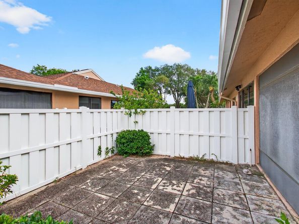 8157 Springtree Road, Boca Raton FL 33496