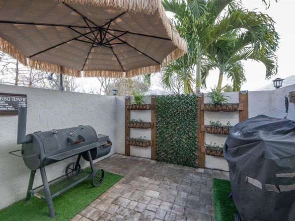 1666 NW 106 Ter Terrace, Coral Springs FL 33071