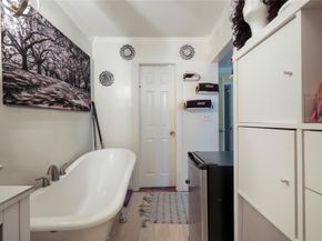 Undisclosed Address #FX-10517944, Coral Springs FL 33065