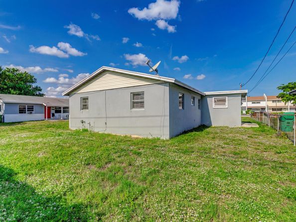 461 Silver Beach Road 1, Riviera Beach FL 33403