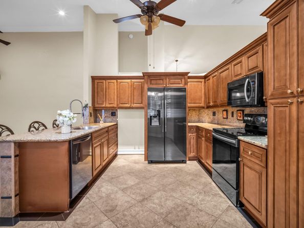 5523 NW 57th Ter, Coral Springs FL 33067