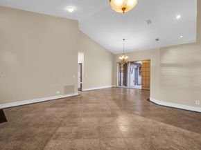 5523 NW 57th Ter, Coral Springs FL 33067