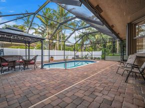 5523 NW 57th Ter, Coral Springs FL 33067