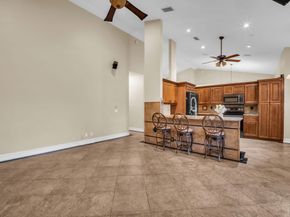 5523 NW 57th Ter, Coral Springs FL 33067