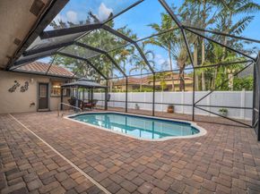 5523 NW 57th Ter, Coral Springs FL 33067