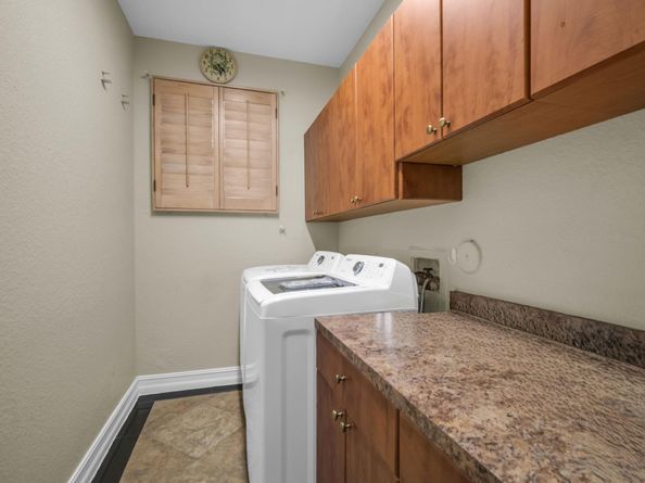 5523 NW 57th Ter, Coral Springs FL 33067