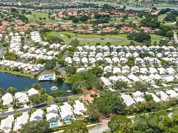 41 Windsor Lane, Palm Beach Gardens FL 33418