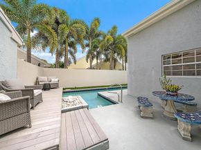 41 Windsor Lane, Palm Beach Gardens FL 33418
