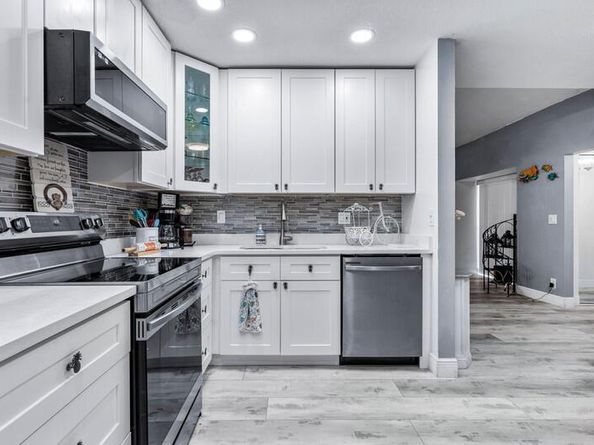 2503 Waterview Circle, Palm Springs FL 33461