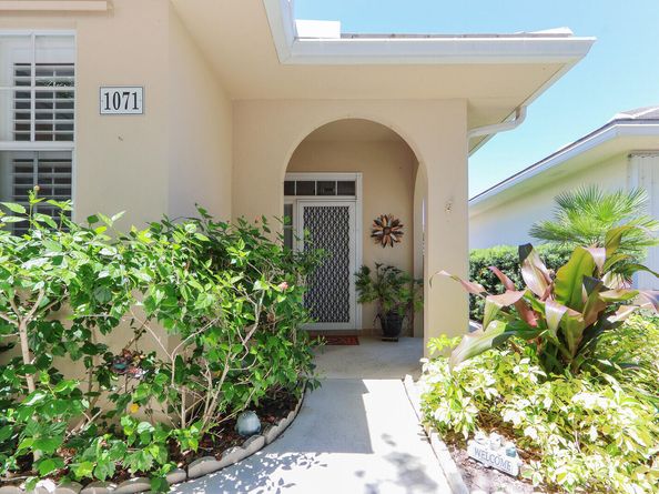 1071 Bedford Avenue, Palm Beach Gardens FL 33403