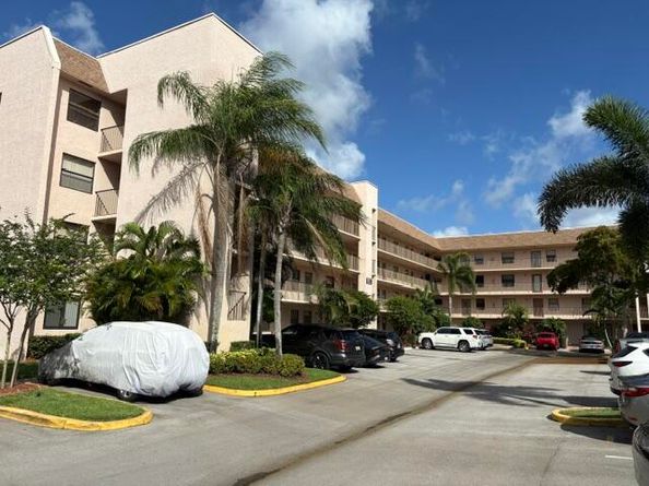 2711 NW 104th Avenue, Sunrise FL 33322