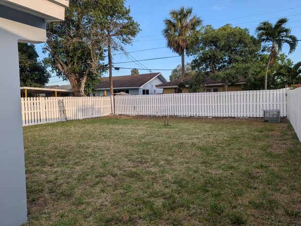 2990 NW 7th Court, Fort Lauderdale FL 33311