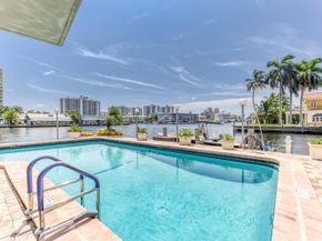 2900 NE 30th Street NE L2, Fort Lauderdale FL 33306