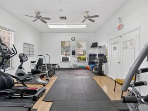 2821 Somerset Drive 317, Lauderdale Lakes FL 33311