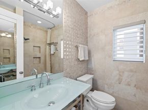 1036 SE 12th Way, Fort Lauderdale FL 33316