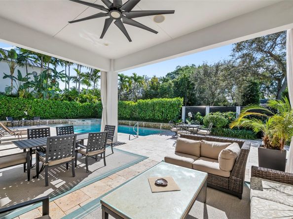 1036 SE 12th Way, Fort Lauderdale FL 33316