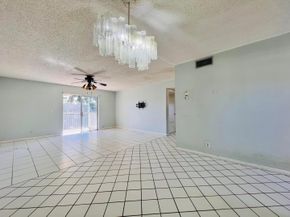209 Oxford 200, West Palm Beach FL 33417