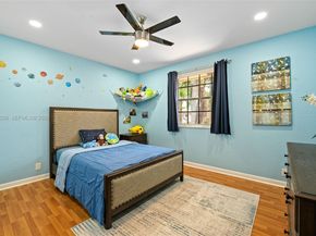 1537 Victoria Isle Way, Weston FL 33327