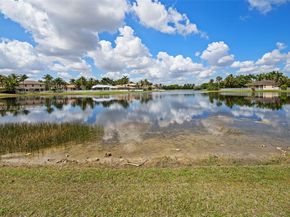 1537 Victoria Isle Way, Weston FL 33327
