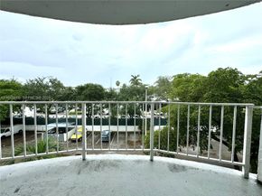 484 NW 165th St Road A411, Miami FL 33169