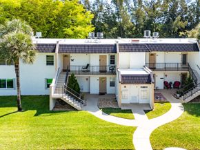130 Lake Meryl Drive 228, West Palm Beach FL 33411
