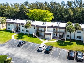 130 Lake Meryl Drive 228, West Palm Beach FL 33411