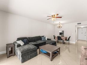 130 Lake Meryl Drive 228, West Palm Beach FL 33411