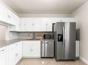 130 Lake Meryl Drive 228, West Palm Beach FL 33411