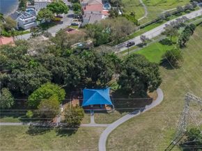 5297 SW 34th Way, Hollywood FL 33312