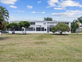 412 Sheffield Q, West Palm Beach FL 33417