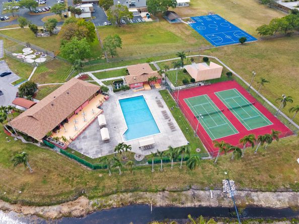 4451 Willow Pond Road B, West Palm Beach FL 33417