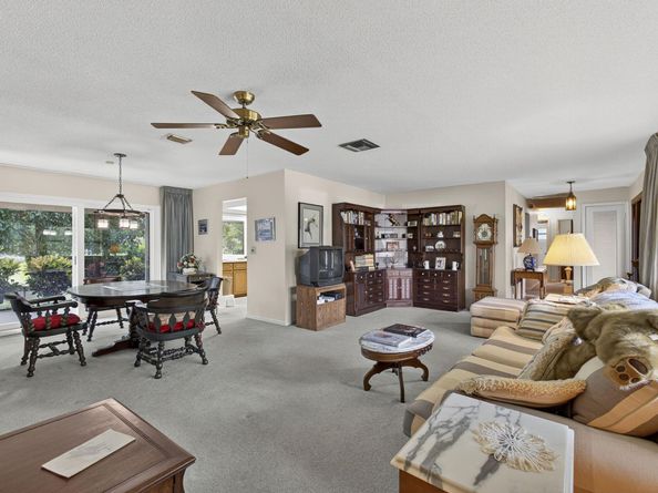 19 E Arch Drive, Lake Worth FL 33467