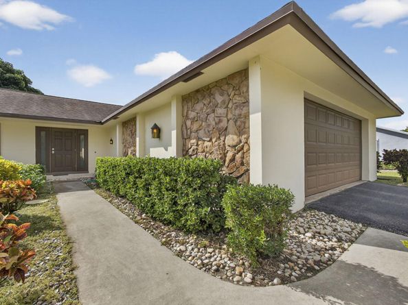 19 E Arch Drive, Lake Worth FL 33467
