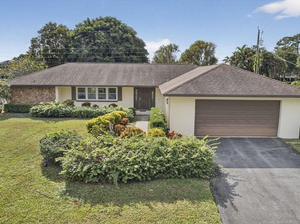 19 E Arch Drive, Lake Worth FL 33467